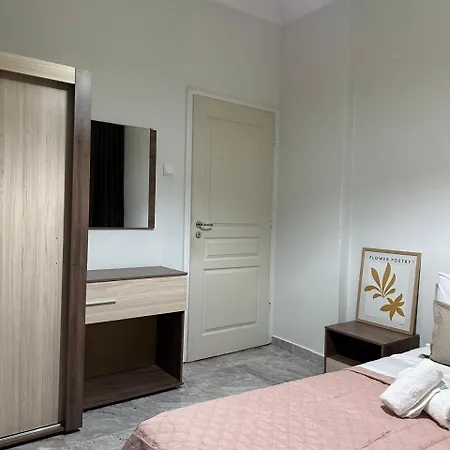 Natalia Apartman Kavála